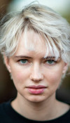 Zoë Valks