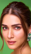 Крити Санон